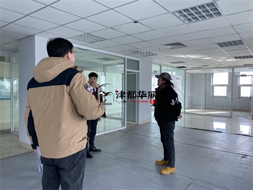 銀川工裝公司|銀川谷緣辦公室改造設計現(xiàn)場量尺